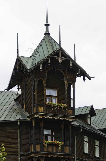 Wooden architecture Krynica Zdroj, poland Polish Architecture, Beautiful Poland, Polish Heritage, Visit Poland, Wooden Architecture, Wooden Buildings, Central Europe, Krakow, Eastern Europe