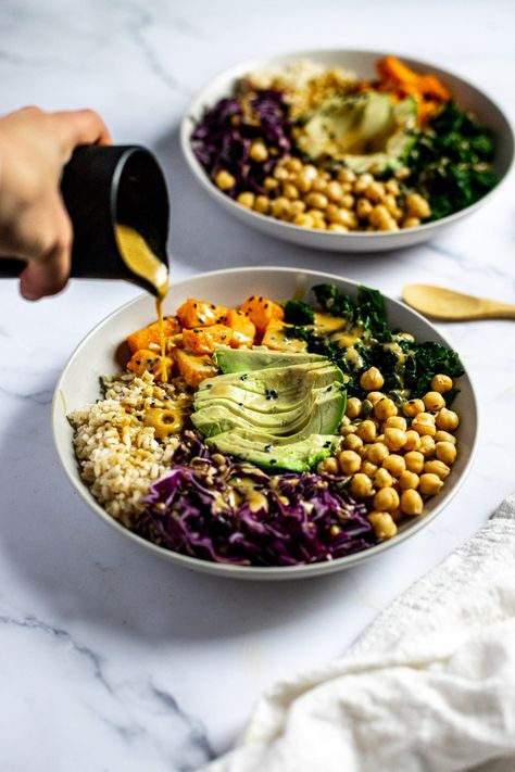 Buddha Bowl With Creamy Miso Sauce - Dash of Honey Vegetarian Bowls, Buddha Bowls Recipe, Healthy Bowls Recipes, Buddha Bowls, Healthy Bowls, Vegan Bowls, Veggie Bowl, Poke Bowl, Buddha Bowl