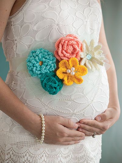 What's New - Crochet - Maternity Sash Crochet Pattern Umbilical Cord Tie Crochet Pattern, How To Make A Maternity Sash, Flower Belt For Baby Shower, Maternity Sash Diy, Maternity Belt Sash, Baby Shower Sash, Crochet Belt, Maternity Sash, Crochet Flowers Easy