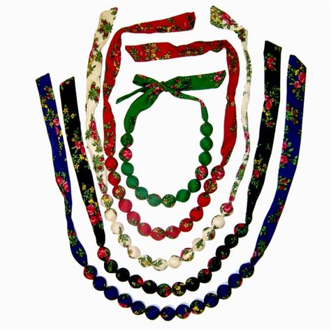 Polish Folk Cloth Necklaces Polish Jewelry Traditional, Poland Clothing, Polish Traditional Costume, Polish Culture, Polish Clothing, Polish Style, Poland Culture, Pokemon Jewelry, Polish Traditions