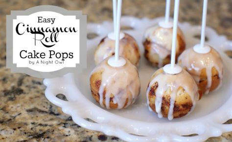 Cinnamon Roll Cake Pops! Cake Mix Cake Balls, Cinnamon Bun Cake, Cake Pop Recipe Easy, Brunch Appetizers, Bun Cake, Cinnamon Roll Cake, Cake Pop Recipe, Cinnamon Bun, Easy Cinnamon