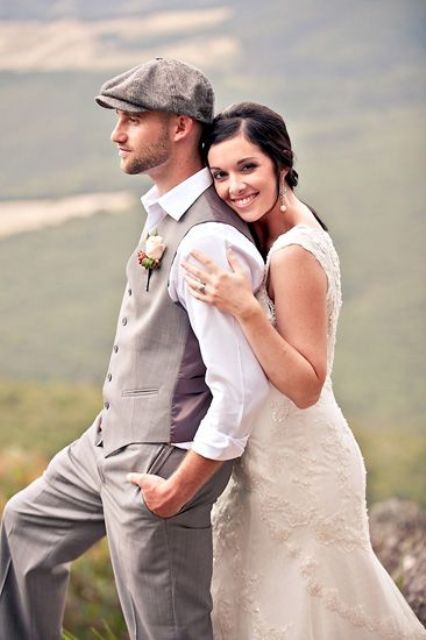 Excellent Wedding Hat Ideas For Your Groom Rustic Groom, Vintage Groom, Prom Poses, Australian Wedding, Prom Photos, Wedding Vintage, Wedding Forward, Vintage Inspired Wedding, Prom Pictures