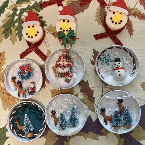 Tuna Can Crafts, Tuna Can Christmas Ornaments, Altered Tins Christmas, Oui Jar Snow Globe, Snow Globe Picture Ornament, Altered Altoid Tins Christmas, Canning Lids, Holiday Crafts Christmas, Christmas Ornaments Homemade