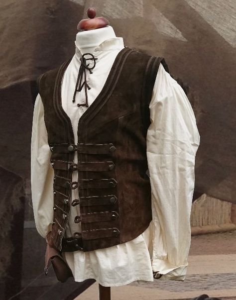 Rpg Clothing, Steampunk Medieval, Mode Steampunk, Men Mode, Medieval Clothes, Pirate Fashion, Medieval Costume, Medieval Clothing, Pirate Costume