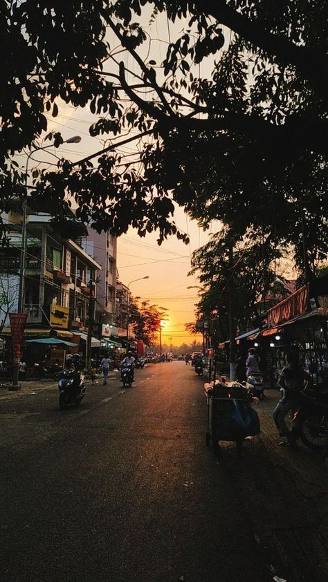 Kolkata Asthetic Pic, Bangalore Instagram Story, Photography 2023, Sunset Captions, Sunrise Ceremony, Vintage Writing, Instagram Photo Frame, Sun Illustration, Pics Inspo