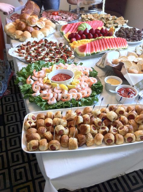 Finger Foods For Grand Opening, Party Spread Ideas, Lunch Spread For Guests, Birthday Food Spread, Grand Opening Food Ideas, Sandwich Platters For Parties, Birthday Spread, Dinner Spread, Gourmet Dishes