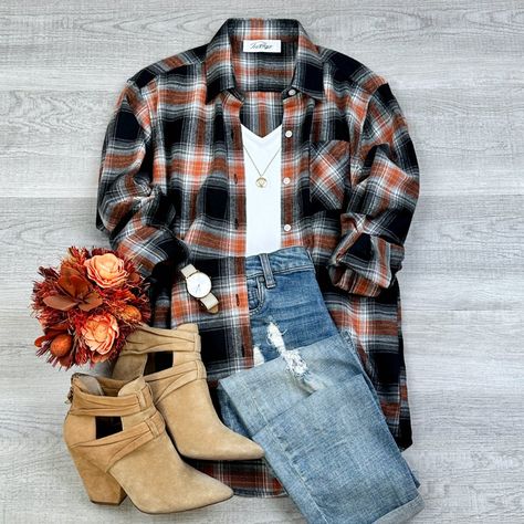 Leggings and flannel outfit