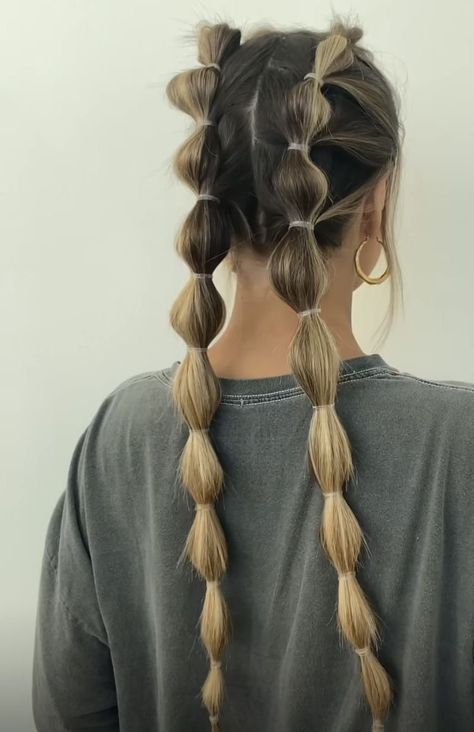 Hairstyles For Waitresses Long Hair, Hairstyles Put Up, Waitressing Hairstyles, Easy Server Hairstyles, Bubble Braids Easy, Hair Styles For Servers, Hair Styles For Christmas, Waitress Hairstyles For Long Hair, Ponytail With Braiding Hair