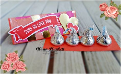 Valentine Treat, Valentine Love Cards, Easy Treat, Candy Crafts, Treat Ideas, Group Projects, Valentine Ideas, Treat Holder, Hershey Kisses