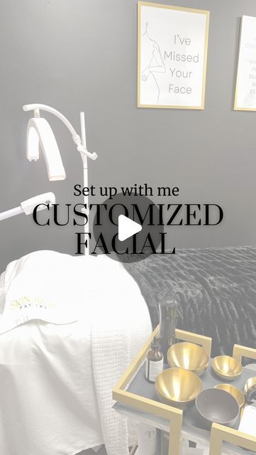 Houston Licensed Esthetician on Instagram: "The Best Skin Starts Here ✨  #esthetician #soloesthetician #skincare #setupfortheday #facial #houstonesthetican #houstonfacial" Small Facial Room Ideas Estheticians, Esthetician Aesthetic Vision Board, Small Spa Room Ideas, Esthetician Room Ideas Studios, Wax Room Ideas Estheticians, Facial Room Ideas, Spa Decor Ideas Estheticians, Small Esthetician Room Ideas, Small Facial Room Ideas