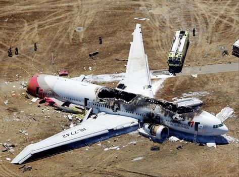 Asiana Airlines Flight 214 was a scheduled transpacific passenger flight from Incheon International Airport near Seoul, South Korea, to San Francisco International Airport (SFO) in the United States. On the morning of July 6, 2013, the Boeing 777-200ER aircraft operating the flight crashed on final approach into SFO. Of the 307 people aboard, two passengers died at the crash scene, and a third died in a hospital days later, all three of them teenage Chinese girls. Another 187 were injured. Aviation Accidents, San Francisco Airport, Russian Plane, Asiana Airlines, San Francisco International Airport, Airline Flights, Boeing 777, Civil Aviation, Aerial Photo