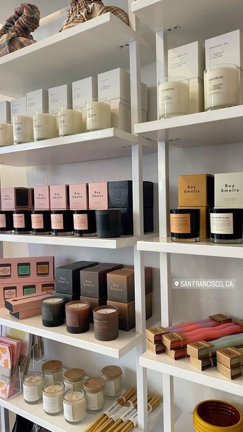 Candle Shop Display Ideas, Candle Business Set Up, At Home Candle Studio, Candles Branding Inspiration, Candle Office Ideas, Candle Store Ideas, Candle Store Aesthetic, Window Shopping Aesthetic, Aesthetic Business Ideas