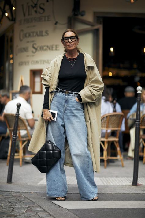 Victoria Style, Rok Midi, Alledaagse Outfit, Sandal Tali, Pfw Street Style, Wide Leg Jeans Outfit, Cozy Wear, Simply Fashion, Mode Instagram