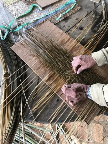 Basket Weaving Workshop, Willow Basket Weaving, Horse Barns Ideas, Fabric Workshop, Living Willow Structures, Georgia Gardening, Willow Projects, Craft Paper Ideas, Willow Structures