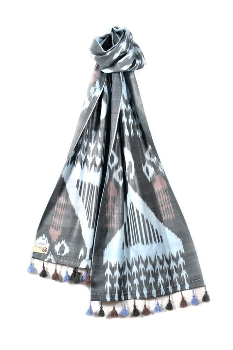 Ikat Scarf Designer Ikat Print Dupatta, Traditional Ikat Print Dupatta, Bohemian Ikat Print Saree, Ikat Scarf, Festival Pre-draped Ikat Print Saree, Silk Cape, Goddess Gown, Athena Goddess, Silk Kaftan