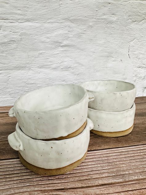 Pottery Ice Cream Bowl, Ceramica Ideas, Dessert Cup, Snack Bowl, Ice Cream Bowl, Snack Bowls, Dessert Cups, Pottery Ideas, Handmade Pottery