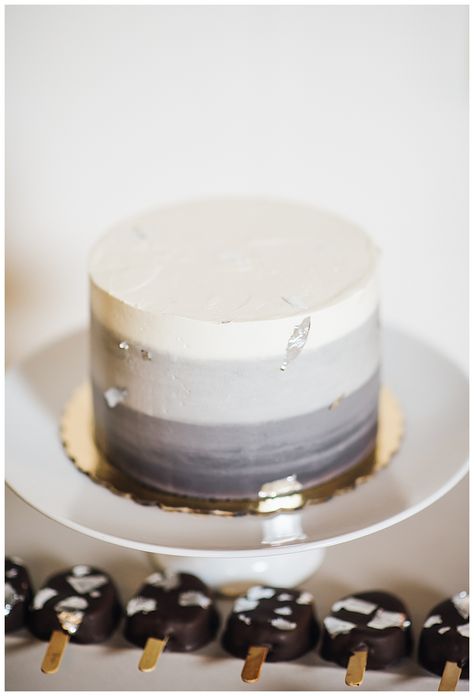 Gray and White Ombre Wedding Cake | Wedding Inspo with Modern and Organic Gray Gorgeousness in New York City #weddings #weddingcake #cake  #weddingcakes  #wedding  #weddingideas #weddinginspiration Gray Cake Birthday, Gray Cake Birthday For Men, Gray Cake, Early Grey Cake, Grey Cake Ideas, Silver Cake Ideas Simple, Grey Ombre Cake, Man Cake, Cake Design For Men