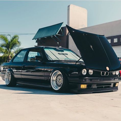 E 30 Bmw, Bmw E30 Black, Bmw 325is E30, Bmw E30 Stance, Bmw M30, Bmw E30 325, Bmw E30 Coupe, Mercedes Jeep, Bmw 2002 Tii