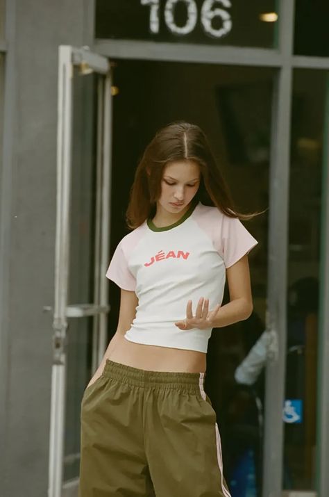 With Jéan Combines Off-Duty Style With A Sustainable Edge With Jéan, 70’s Fashion, Y2k Clothing, Retro Summer, Ringer Tee, Strapless Tops, Latest Outfits, New Arrival Dress, Sporty Style