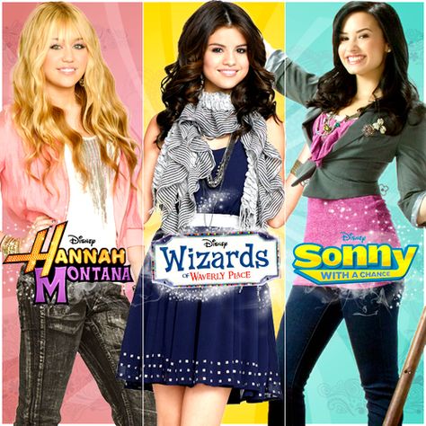 2012 Disney Channel Aesthetic, Disney Channel Posters, Disney Channel Original Movies Aesthetic, Hannah Miley, Sonny With A Chance, Dog With A Blog, Jonas Brother, Girly Movies, Selena G