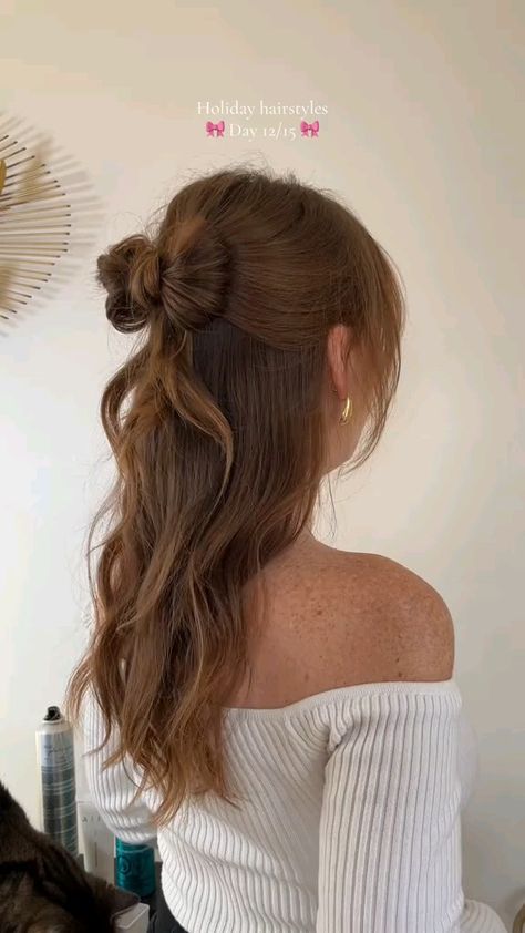 Do you like it? Yes👍 No👎

Leave a comment and tell us what you think.
Share these reels with your friends!
Follow for more hair inspiration!
🎦 @kellyhmua 

#hairidea #hair #hairstyle #hairstylevideo #hairstyletutorial  #hairtutorials