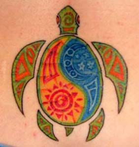 tatto: Turtle Tattoo Designs Turtles Tattoo, Hawaiian Tattoos, Turtle Tattoos, Sick Drawings, Turtle Tattoo Designs, Hawaiian Tattoo, Sun Tattoos, Bff Tattoos, Turtle Tattoo