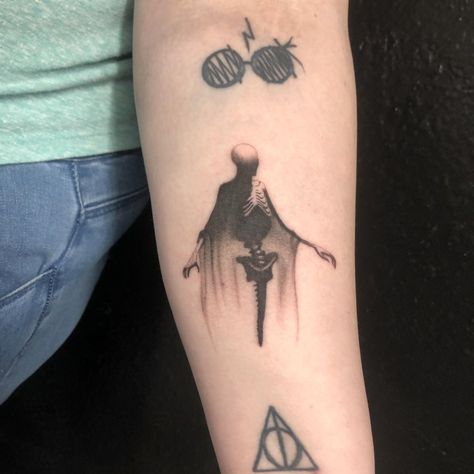 Dementor Tattoo, Harry Tattoos, Icona Ios, Hp Tattoo, Potter Tattoo, Nerd Tattoo, Prison Tattoos, Harry Potter Tattoos, Harry Potter Tattoo