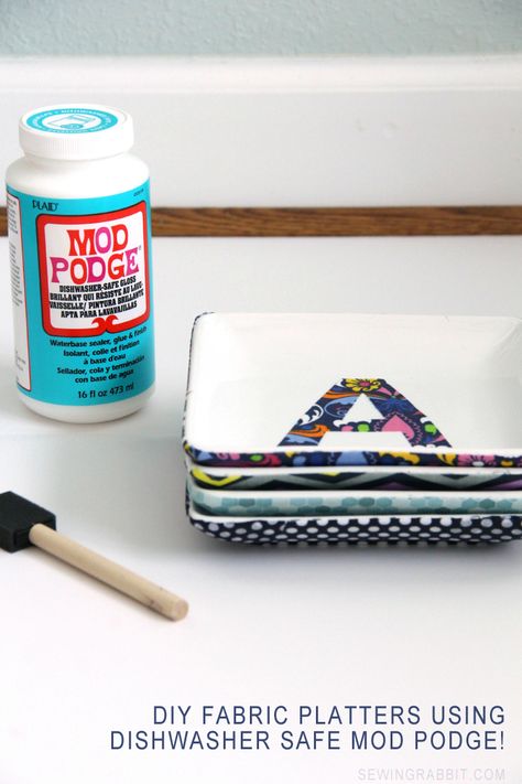 Dishwasher Safe Fabric Platter DIY Dishwasher Safe Mod Podge, Mod Podge Crafts, Modge Podge, Crafty Craft, Mod Podge, Crafty Diy, Craft Time, Diy Fabric, Diy Projects To Try