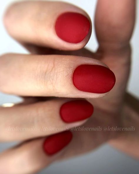 Round Nail Ideas, Nail Ideas For Fall, Red Matte Nails, Short Red Nails, Nails Round, Deep Red Nails, Red Gel Nails, Dark Red Nails, Matte Nails Design