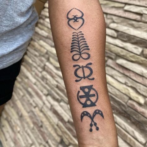 Ghanaian Tattoo, Tattoo Ideas African Symbols, African Ancestral Tattoo, Ethiopian Tattoos, West African Tattoos, African Culture Tattoo, African Symbol Tattoo, Duafe Tattoo, African Spirituality Tattoo