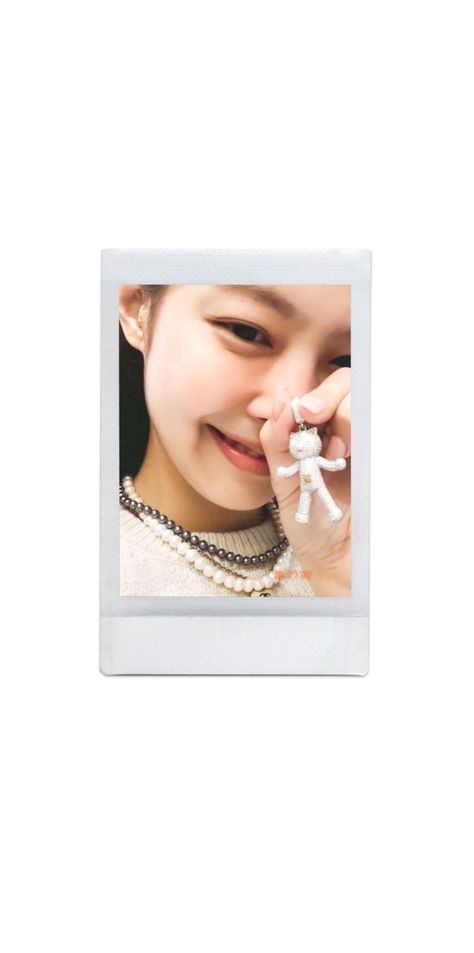 Blackpink Wallpaper Polaroid, Kpop Polaroid Wallpaper, Jennie Wallpaper Iphone, Jennie Polaroid, Jennie Poster, Blackpink Polaroid, Polaroid Wallpaper, Kpop Wishlist, Wallpaper Jennie