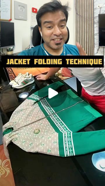 Priyanka Roy | Kitchen/Cooking on Instagram: "Winter Jacket Folding Technique for home.
.
.
.
#reels #facts #winter #lifehacks" Folding Hacks, Kitchen Cooking, Cooking Kitchen, Winter Jackets, On Instagram, Instagram