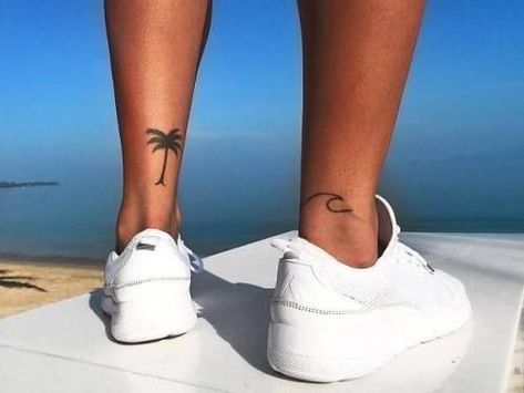 Surf Tattoo, Anker Tattoo, Palm Tattoos, Summer Tattoo, Tree Tattoo Designs, Palm Tree Tattoo, Inspiration Tattoos, Beach Tattoo, Waves Tattoo