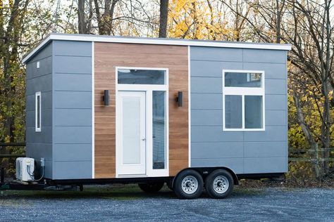 Modern by Liberation Tiny Homes - Tiny Living Tiny House Big Living, Tiny House Towns, Tiny House Swoon, Diy Tiny House, Tiny House Listings, Modern Tiny House, Tiny House Movement, Tiny Houses For Sale, Tiny House Plans