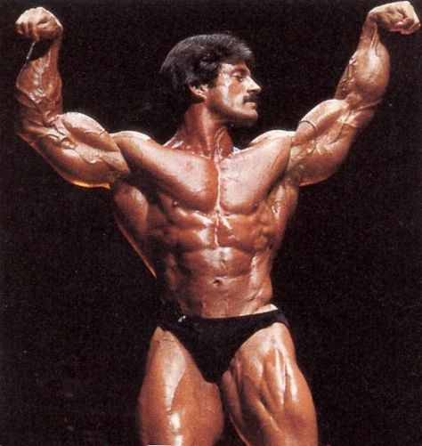 Dr. HIT's High Intensity Bodybuilding: Mike Mentzer's Last Days by Muscular Development M... Mike Mentzer, Old Bodybuilder, Frank Zane, Aesthetics Bodybuilding, Muscular Development, Bodybuilding Pictures, Bodybuilding Nutrition, Crossfit Gym, Mr Olympia