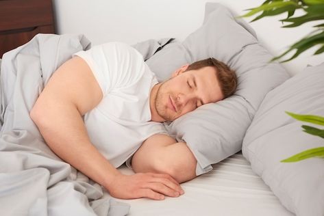 Free photo man sleeping in the comfortab... | Free Photo #Freepik #freephoto #sleeping-pillow #man-sleeping #sleeping-bed #sleep Melatonin Gummies, Snoring Remedies, How To Stop Snoring, Stages Of Sleep, Smart Bed, Choi Siwon, Human Torch, Sleep Issues, Sleep Routine