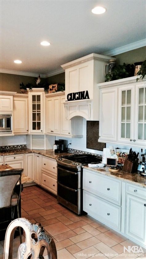 Kith Kitchen Cabinets, Diy Kitchen Renovation, Quality Cabinets, Kitchen Upgrades, Traditional Kitchen, Diy Kitchen, Kitchen Renovation, Home Interior Design, Kitchens