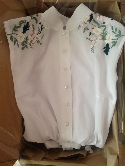 Floral Embroidery On Shirt, Embroidery On Shoulder, Cool Embroidery Ideas Clothes Shirts & Tops, Shoulder Embroidery Designs For Blouse, Shirt Dress Embroidery, Floral Embroidery Shirt, Blue Shirt Embroidery, Embroidery On Shirts Ideas, Embroidery Designs On Shirt