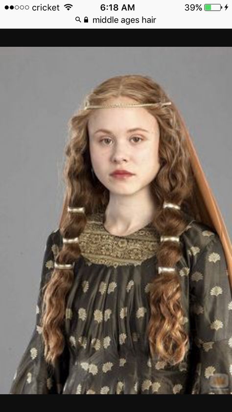 Middle Ages hair 3 Queen Hairstyles Crown, Middle Age Hairstyles, Empress Matilda, Medieval Hair, Pillars Of The Earth, Alison Pill, Historical Hairstyles, Medieval Hairstyles, Tv Miniseries