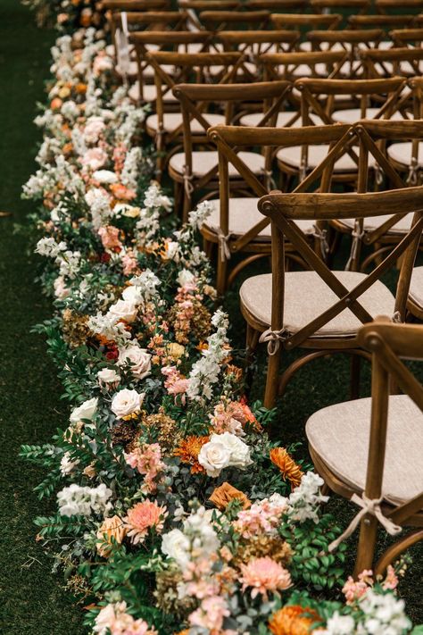 Aisle Meadows, Terra Cotta Blush, Wedding Flower Arrangements Fall, Fall Ceremony, Wedding Outside, Fall Garden Wedding, Autumnal Wedding, Aisle Flowers, Unique Wedding Flowers