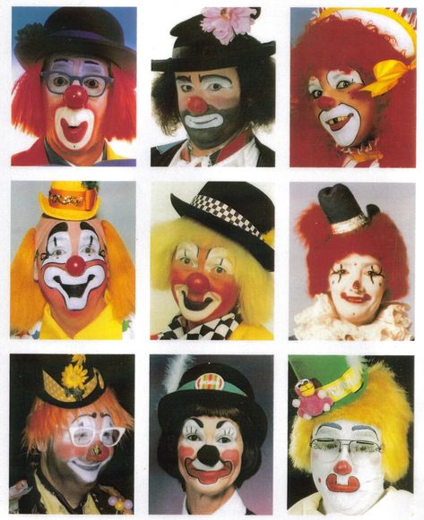 Real Clown Makeup, Clown Expressions, Type Of Clowns, Painted Clown Faces, Clown Makeup Traditional, Different Types Of Clowns Drawing, Professional Clown Makeup, Clown Face Makeup, Clown Stock Photo