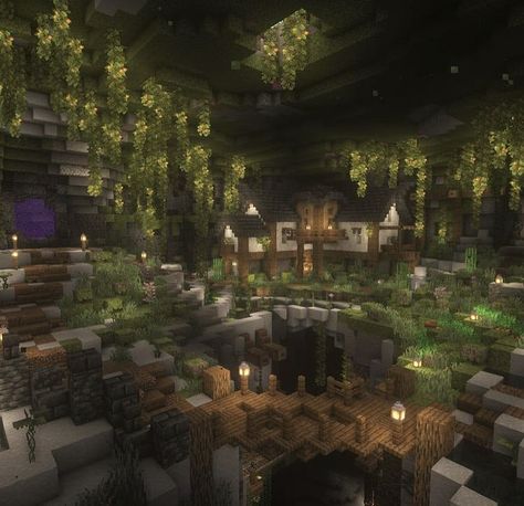 Minecraft Underground Sanctuary, Cave House Inspo Minecraft, Base Game Minecraft Builds, Lush Base Minecraft, Minecraft Cave Cottage, Underground Mc House, Minecraft Interior Design Underground, Minecraft Cave Farm Ideas, Mincraft Idea Cave Houses