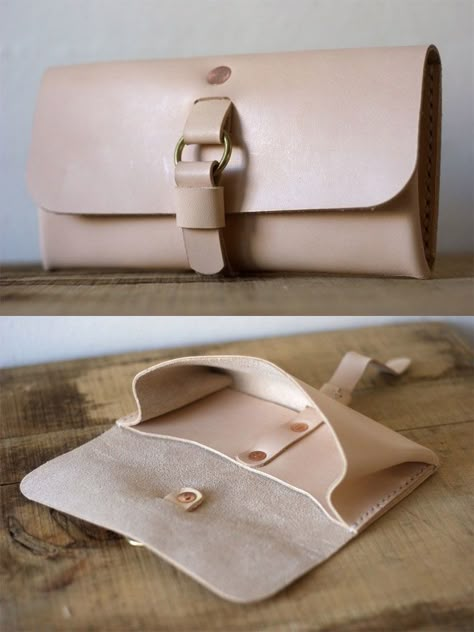 CUIDADOS: Cuero: hidrata su piel. Utiliza una crema de acondicionamiento y te durarán en perfectas condiciones mucho tiempo Outlet Michael Kors, Sacs Tote Bags, Leather Inspiration, Leather Crafting, Leather Ideas, Diy Bags, Leather Crafts, Leather Projects, Leather Wallets