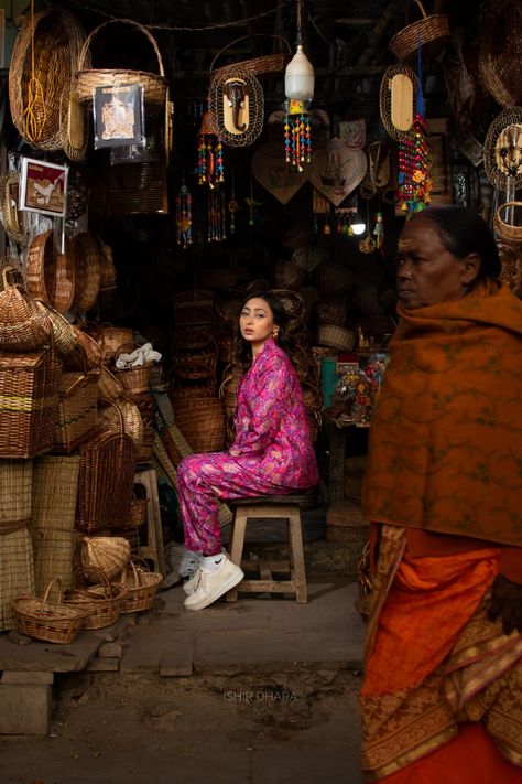 Street Model Photography, Market Photoshoot, Street Style India, Street Photography Model, Street Fashion Photoshoot, Street Model, Creative Fashion Photography, Fashion Fails, Street Portrait