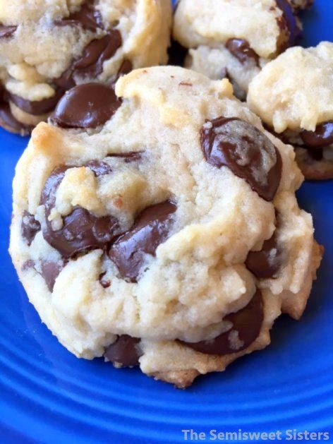 Thick Dark Chocolate and Semisweet Chocolate Chip Cookies Dark Chocolate Chip Cookies, Coconut Chocolate Chip Cookies, Baking Soda And Lemon, Soft Chocolate Chip Cookies, Best Chocolate Chip Cookie, Chip Cookie Recipe, Dessert Ingredients, Baked Chips, Bittersweet Chocolate