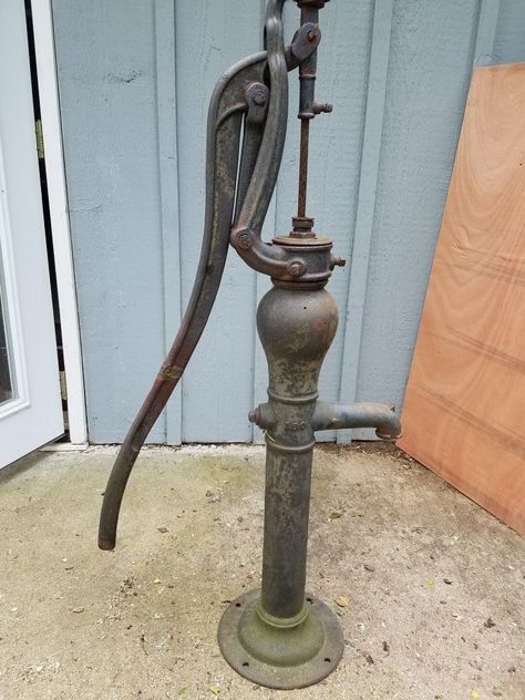 Vintage Cast Iron Hand Water Wellhead Pump in Antiques, Architectural & Garden, Garden | eBay Hand Pump Water Feature, Water Well Hand Pump, Water Well House, Hand Pump Well, Garden Water Pump, Old Water Pumps, Hand Water Pump, Shed Landscaping, Iron Water