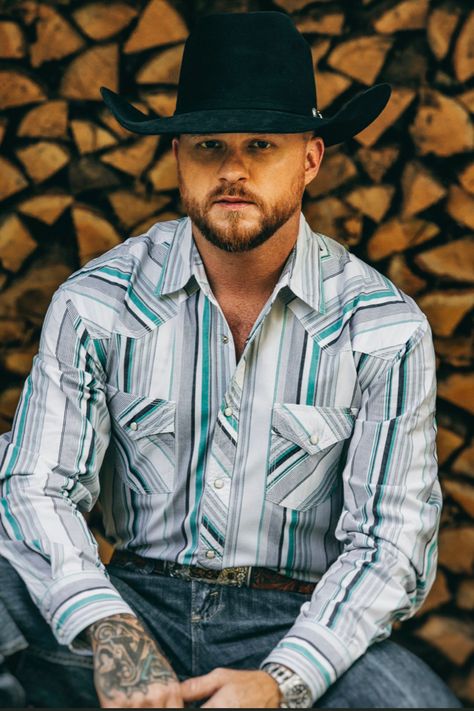 Cody Johnson Aesthetic, Cody Johnson Wallpaper, Casual Striped Shirt, Cody Johnson, Cole Swindell, Star Logo Design, Best Country Singers, Country Men, Country Music Singers