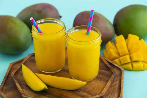 Drinks for Glowing Skin: 8 Juices to Take if You Want Healthy Skin – Svelte Magazine Arabian Shawarma, Papaya Juice, Mango Benefits, Juice Benefits, Foods For Healthy Skin, Lemon Health Benefits, Foods High In Iron, Lemon Benefits, Cucumber Juice