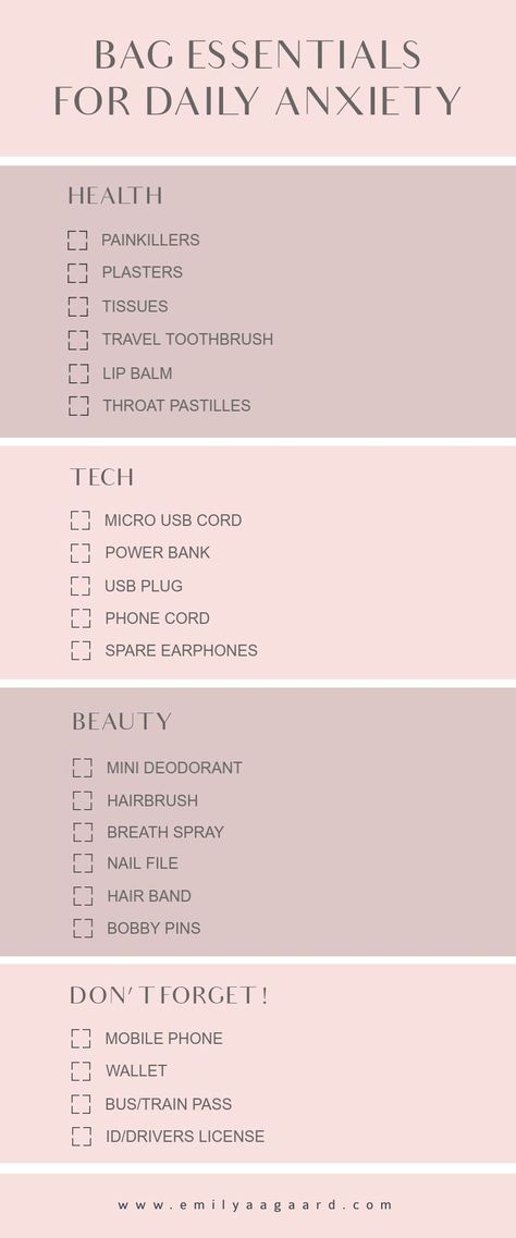 Uni Checklist, Small Purse Essentials, Purse Essentials List, Work Bag Essentials, Breath Spray, Everyday Bag Essentials, Uni Bag, School Bag Essentials, High School Survival