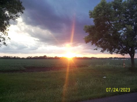 Rainy Midwest Aesthetic, Midwest Field Aesthetic, Midwest Nostalgia Aesthetic, Midwest Suburbs Aesthetic, Midwest Sunset, Summer Sunset Aesthetic, Midwest Aesthetic, Midwest Summer, Dream Summer